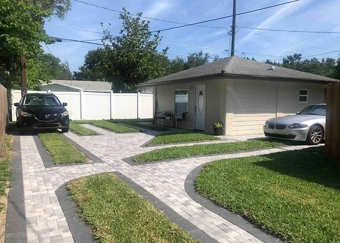 Roy'S Guest House