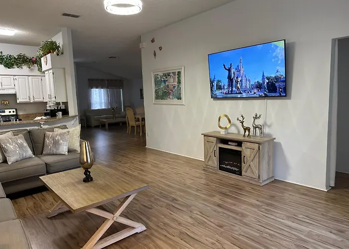 Private Pool With A Beautiful View Overlooking The Lake! Near Disney - Universal