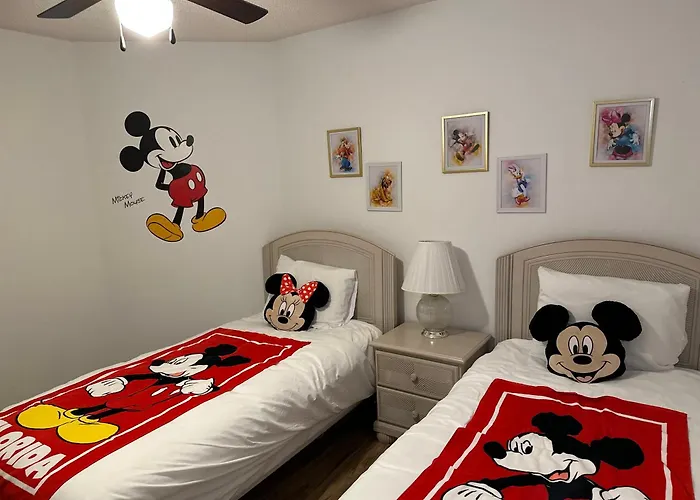 Private Pool With A Beautiful View Overlooking The Lake! Near Disney - Universal